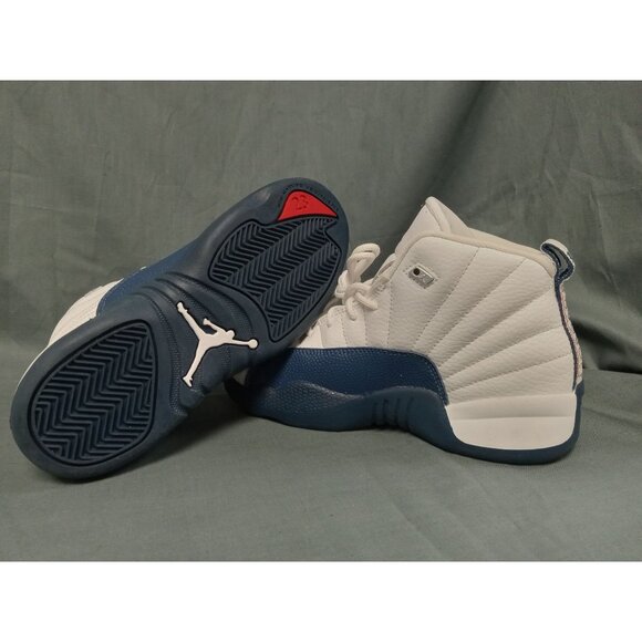 Jordan 12 Retro (PS) Sneakers White French Blue Size 2Y BRAND NEW NO BOX! - Picture 2 of 11